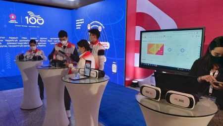 МОНГОЛ АРДЫН НАМЫН 30 ДАХЬ ИХ ХУРАЛ ДЭЭР БУРХАН ХАЛДУН ВИРТУАЛ АЯЛАЛ ТАНИЛЦУУЛАГДЛАА